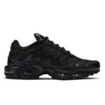 NIKE AIR MAX PLUS TRIPLE BLACK