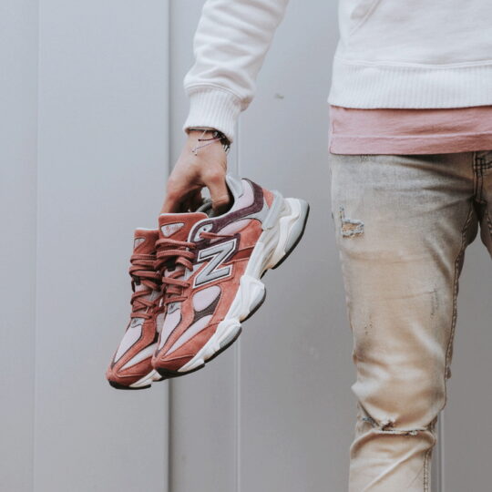 New Balance 9060 Cherry Blossom