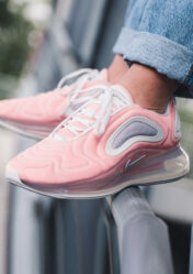 Nike Air Max 720 Coral